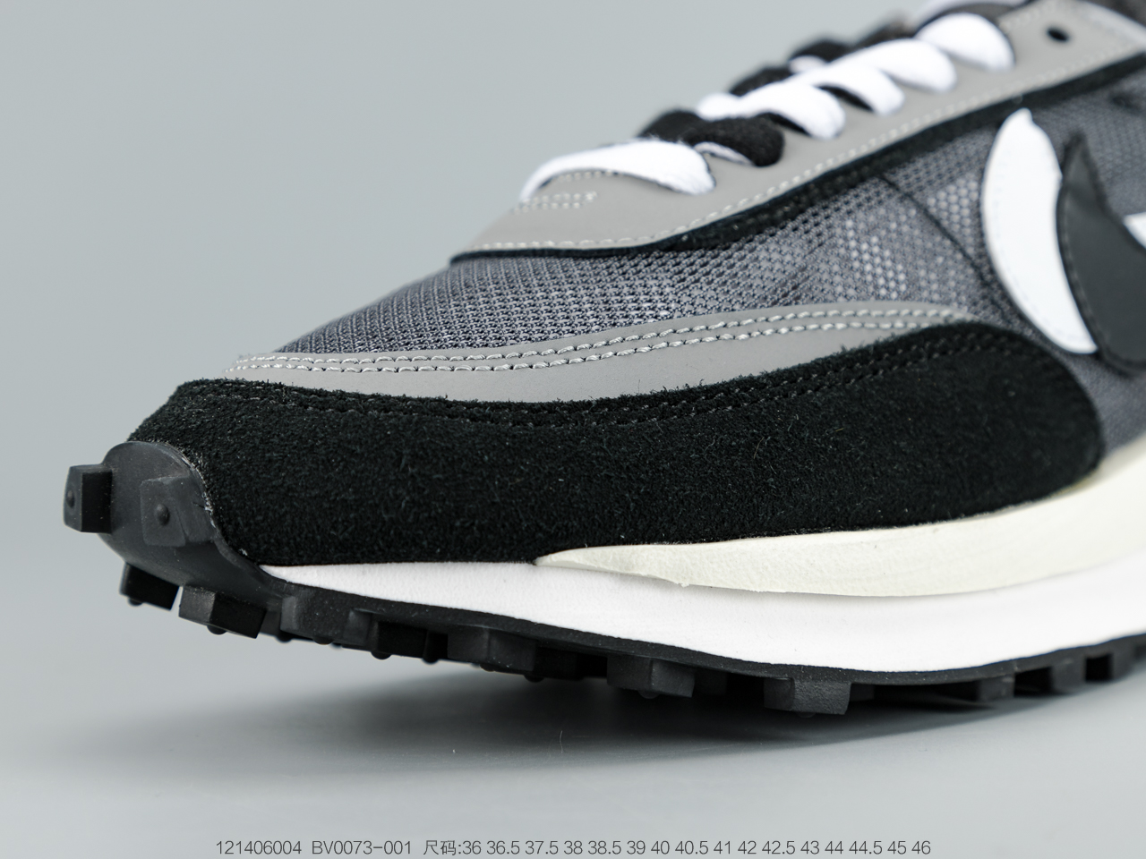 220 日式解构美学联名Sacai x Nike LDV Waffle DaybreakGreyWhite重叠双钩解构设计前卫华夫变形双底休闲慢跑鞋  BV0073-001