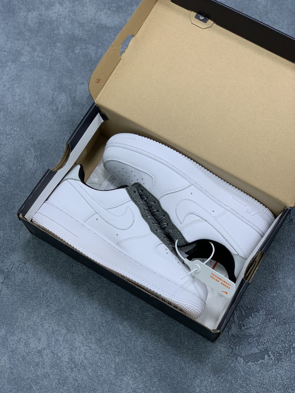 220 Nike Air Force 1 '07 LV8 ”大理石纹” CK4363-100