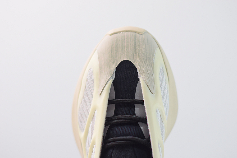D05X6 纯原版本阿迪达斯Adidas Yeezy 700 V3 “Azael”低帮复古休闲运动穿搭慢跑鞋“骨架夜光”货号:FW4980