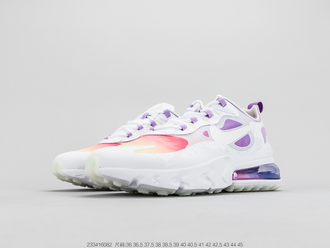 150 耐克Air Max 270 React Bauhaus Air Max 鞋款与柔软轻盈的 Nike React 泡棉相融合