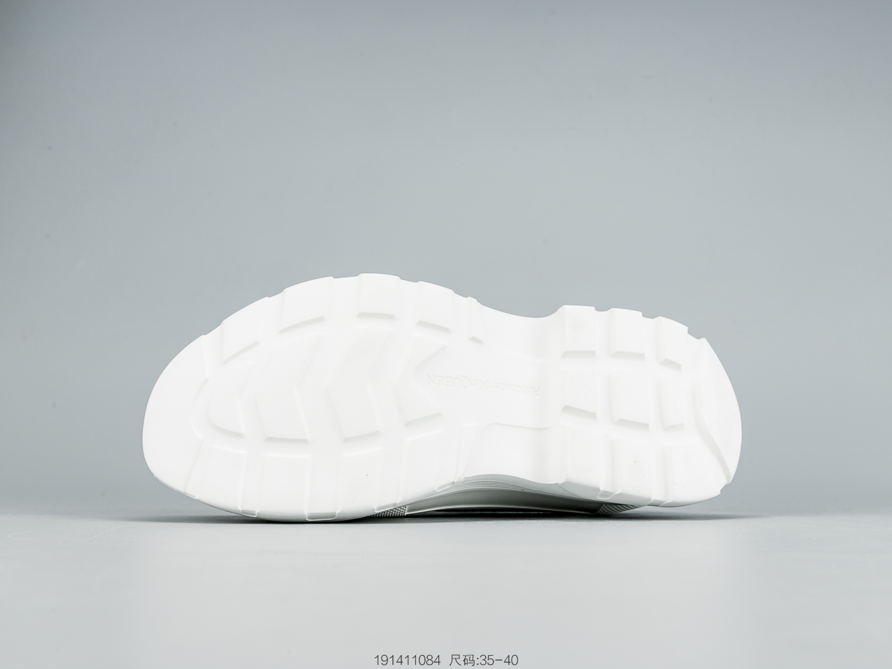 260 麦昆Alexander McQueen 2020春夏新款 麦昆 全白 亚历山大系带增高显瘦显腿长帆布鞋