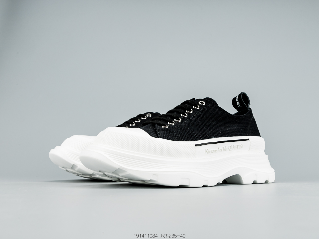 260 麦昆Alexander McQueen 2020春夏新款 麦昆 全白 亚历山大系带增高显瘦显腿长帆布鞋