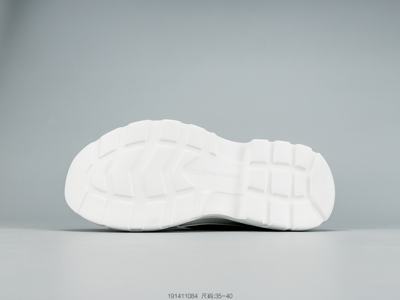 260 麦昆Alexander McQueen 2020春夏新款 麦昆 全白 亚历山大系带增高显瘦显腿长帆布鞋