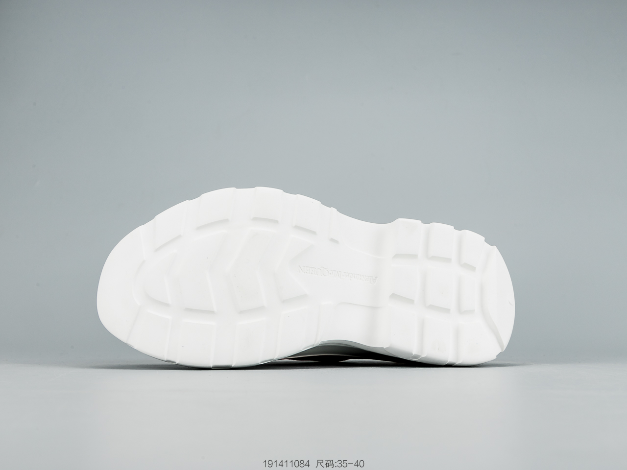 260 麦昆Alexander McQueen 2020春夏新款 麦昆 全白 亚历山大系带增高显瘦显腿长帆布鞋