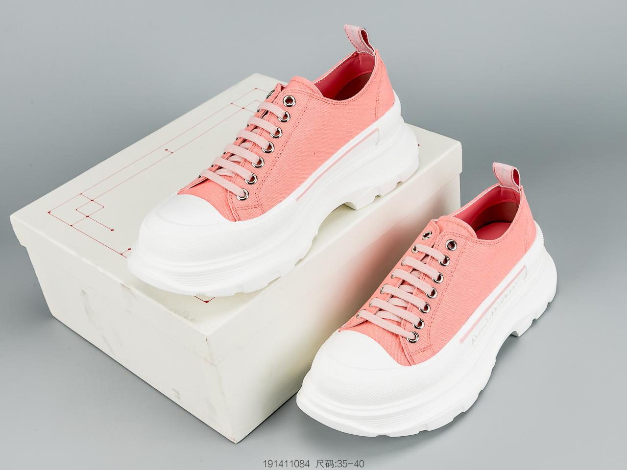 260 麦昆Alexander McQueen 2020春夏新款 麦昆 全白 亚历山大系带增高显瘦显腿长帆布鞋