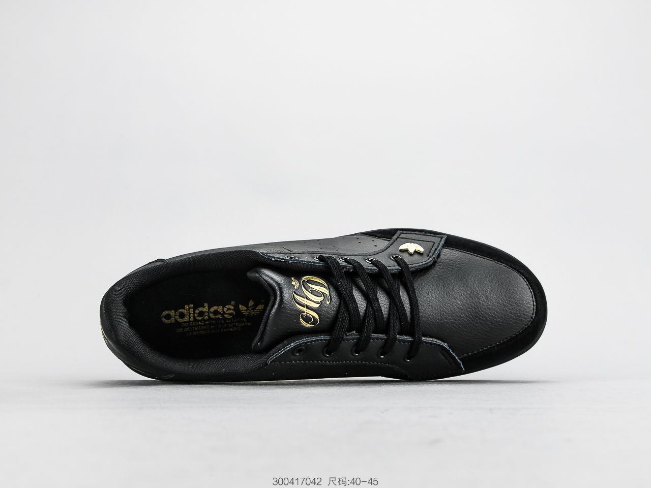 130 阿迪达斯Adidas Tubular Invader Strap 三叶草板鞋