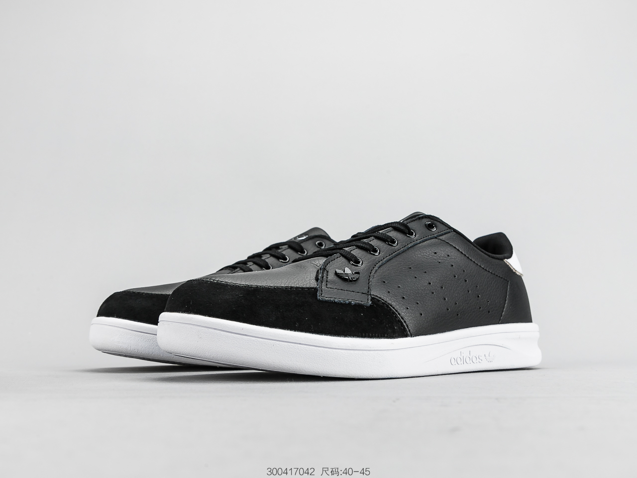 130 阿迪达斯Adidas Tubular Invader Strap 三叶草板鞋