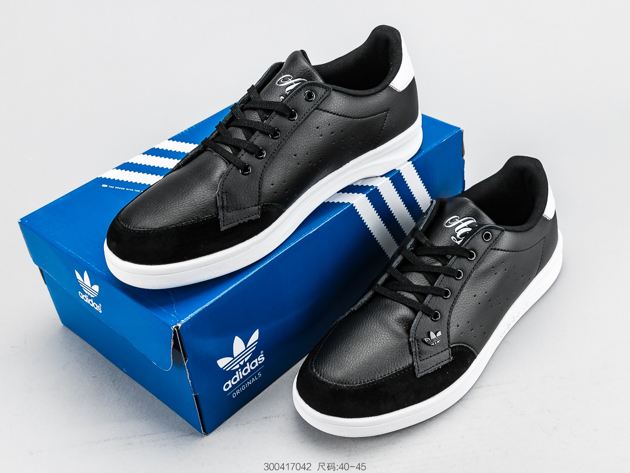 130 阿迪达斯Adidas Tubular Invader Strap 三叶草板鞋