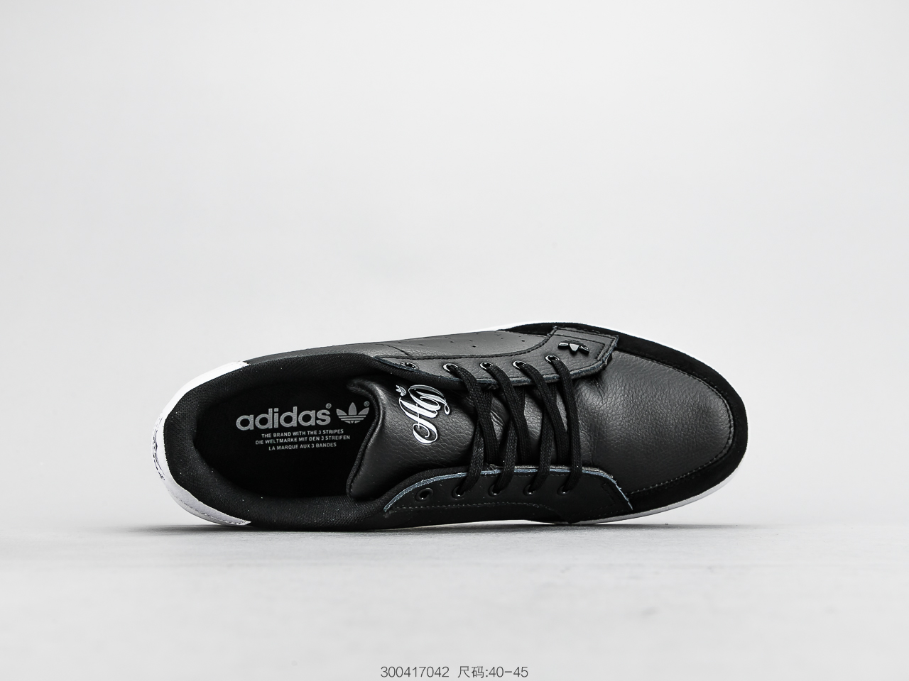 130 阿迪达斯Adidas Tubular Invader Strap 三叶草板鞋