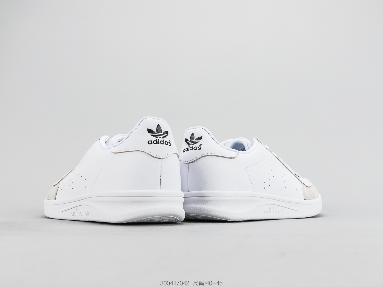 130 阿迪达斯Adidas Tubular Invader Strap 三叶草板鞋