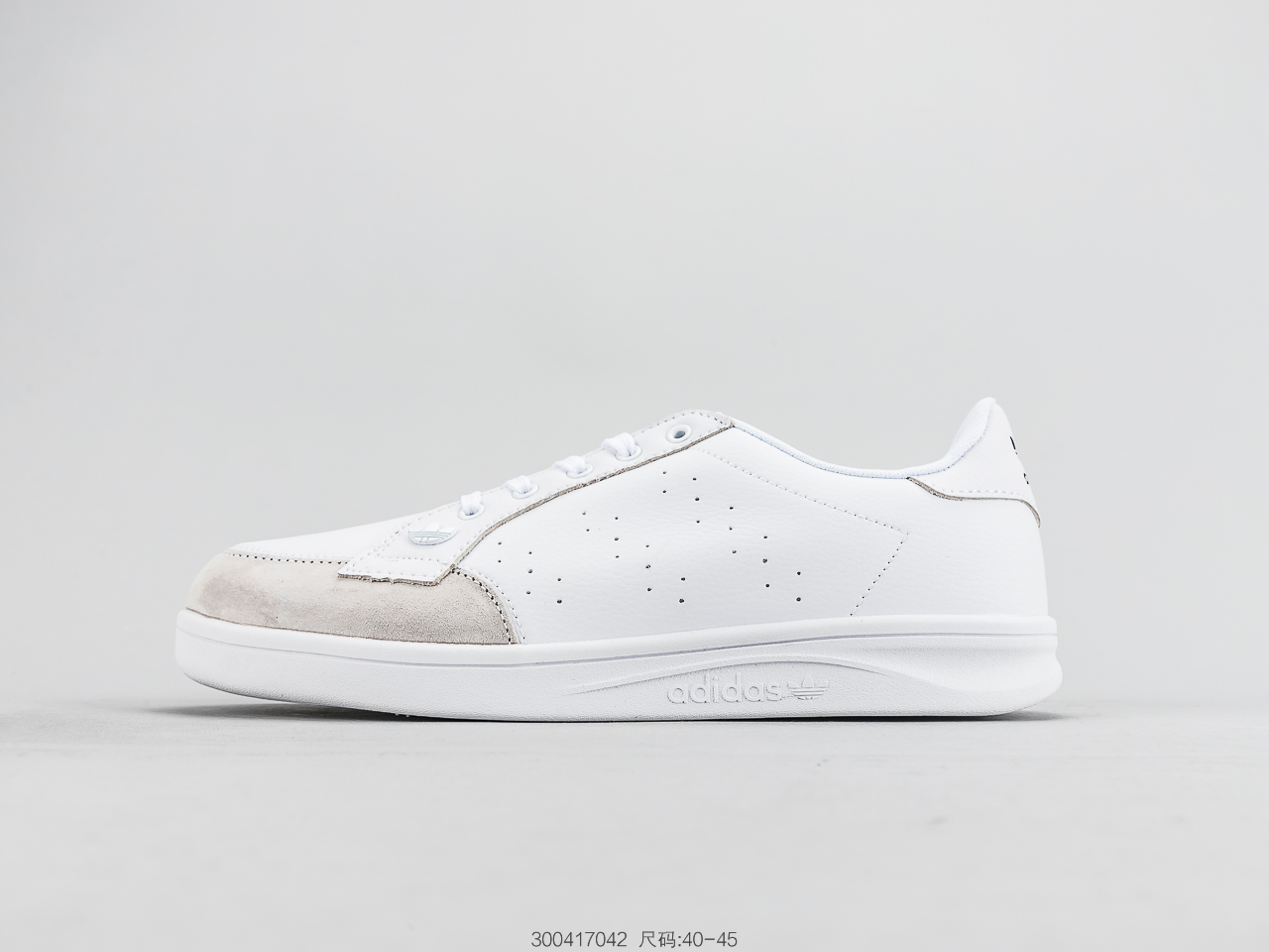 130 阿迪达斯Adidas Tubular Invader Strap 三叶草板鞋