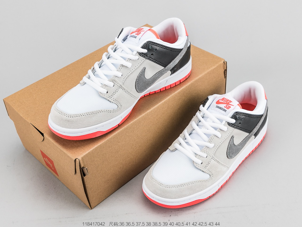 130 耐克 Nike Dunk SB Low Pro ISO 红外线这双鞋的构色方案非常经典CD2563-004
