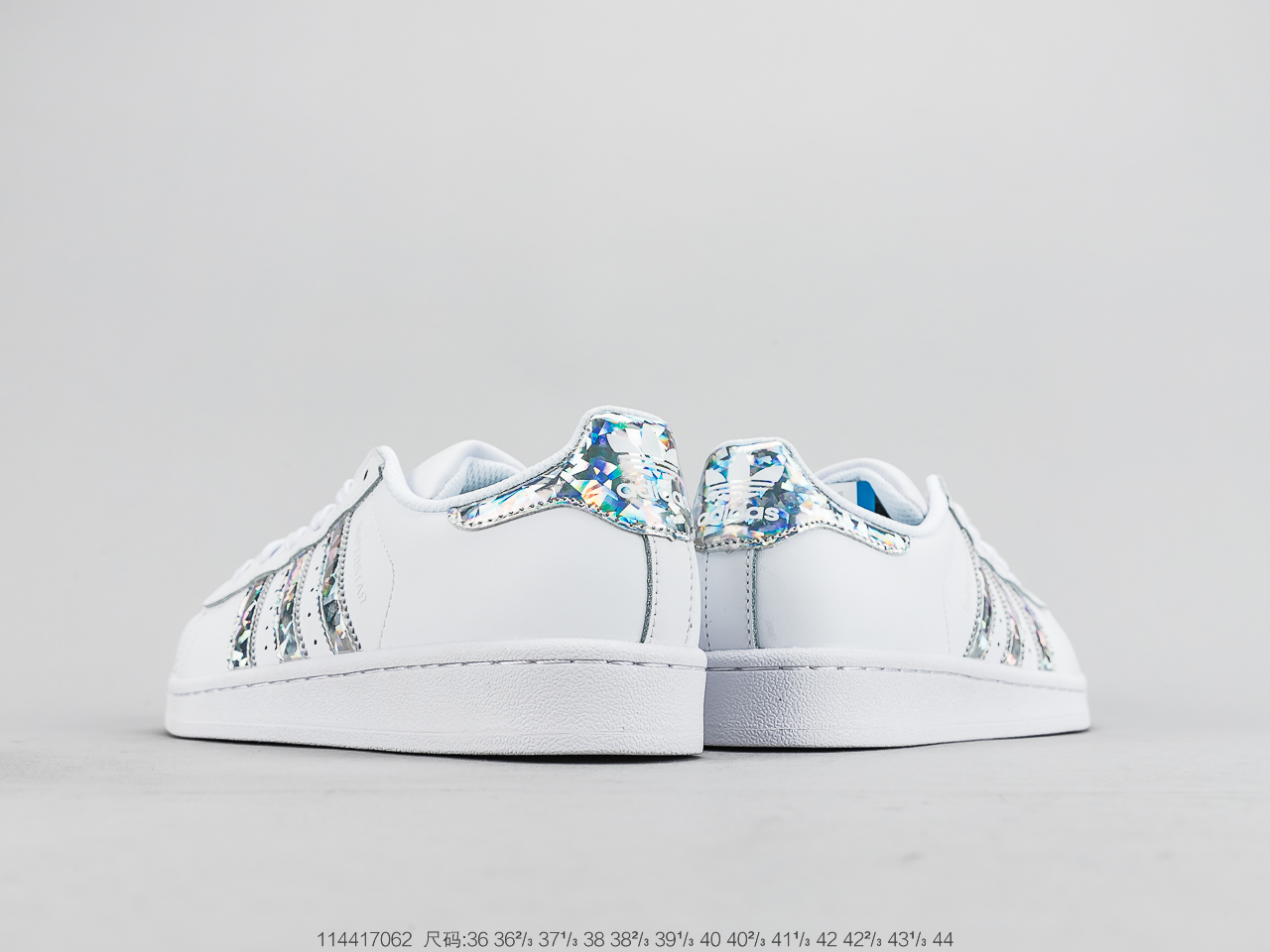 140 阿迪达斯Adidas  Superstar 贝壳头休闲运动休闲板鞋  F33889