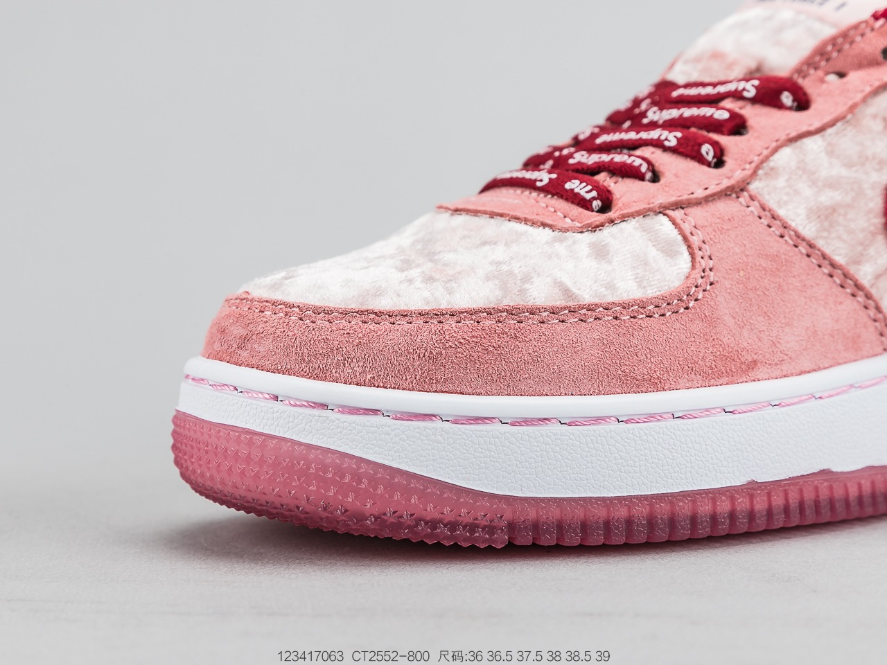 190 Supreme X Nike SB DUNK LOW “情人节限定”SB低帮休闲运动板鞋  CT2552-800
