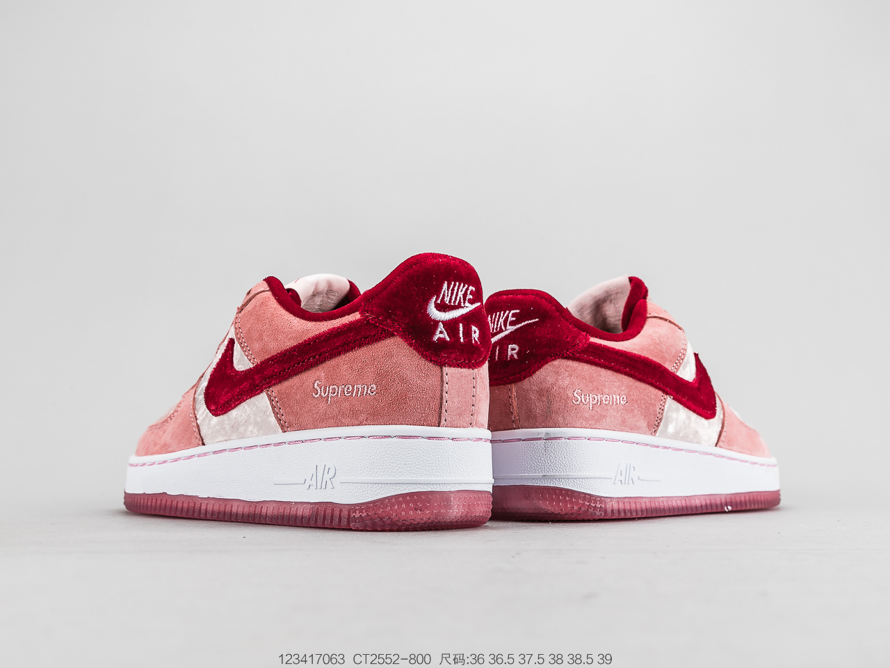 190 Supreme X Nike SB DUNK LOW “情人节限定”SB低帮休闲运动板鞋  CT2552-800