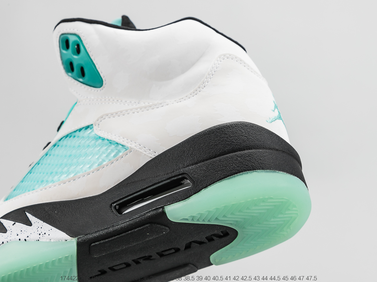 240 耐克 Nike Air Jordan 5xOFF White“梵蒂冈 AJ5时尚休闲运动篮球鞋  CN2932-100