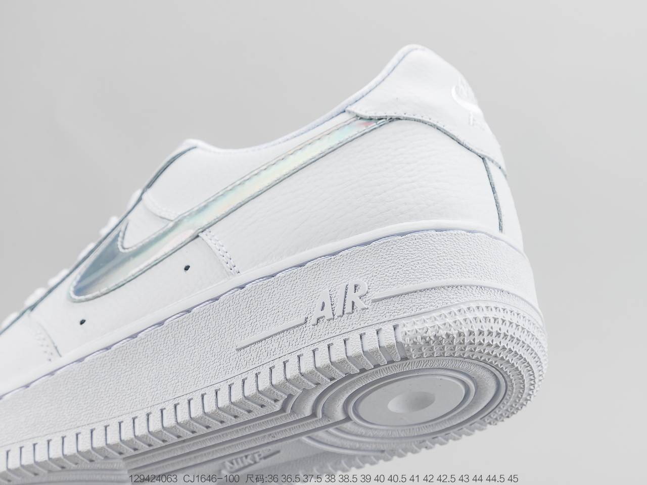 190公司级 耐克Air Force 1 Low Releasing in ‘Pink 镭射粉 空军一号低帮 CJ1646-100