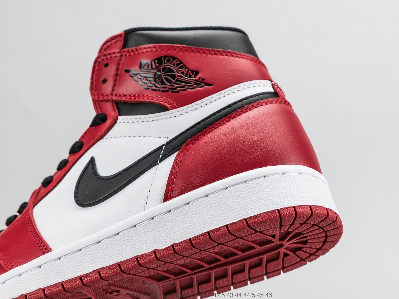 420 乔丹Air Jordan 1 “Chicago”芝加哥 555088-101