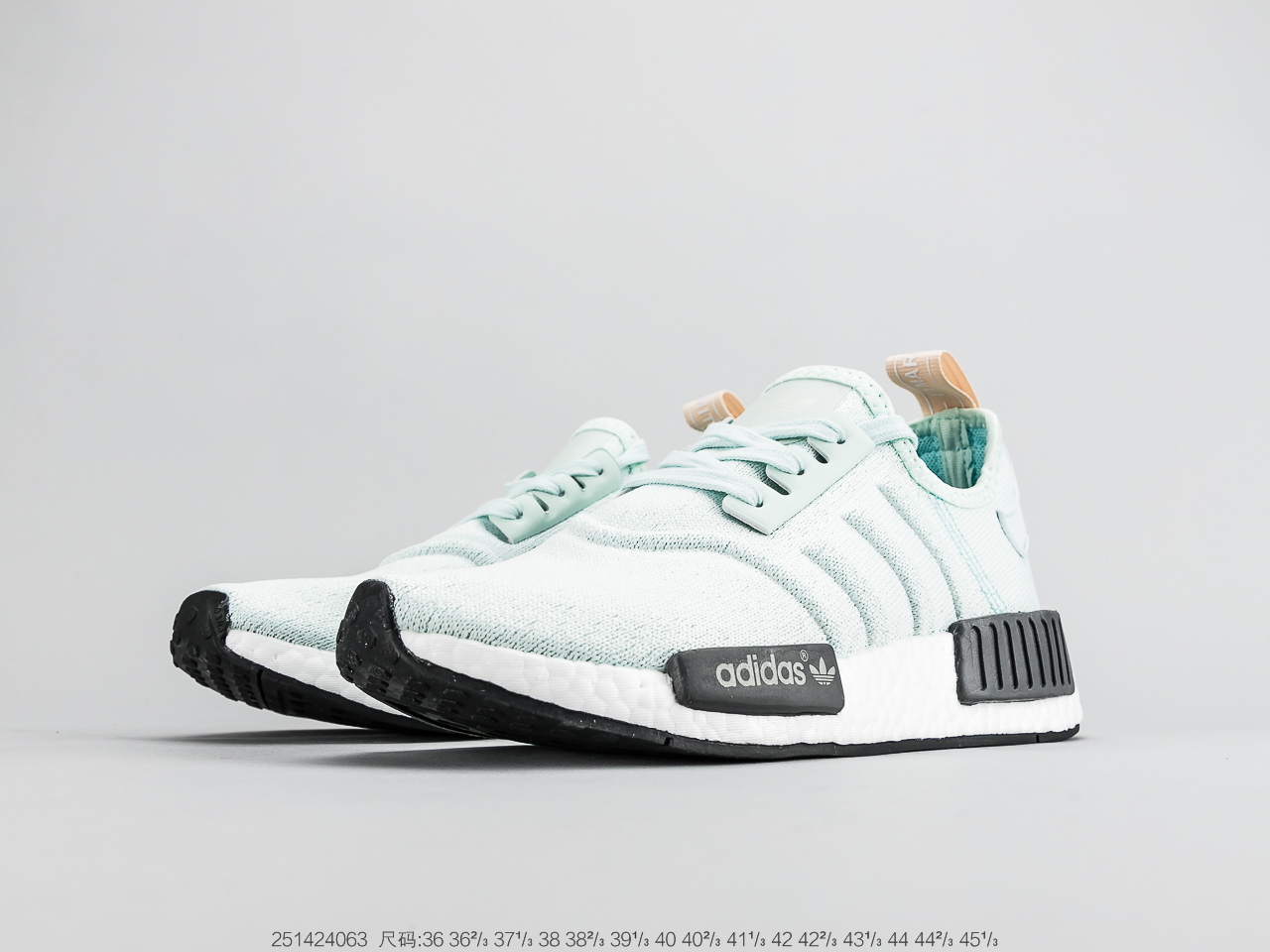 190公司级真爆 阿迪达斯Adidas NMD R-1 街头风经典百搭跑步鞋