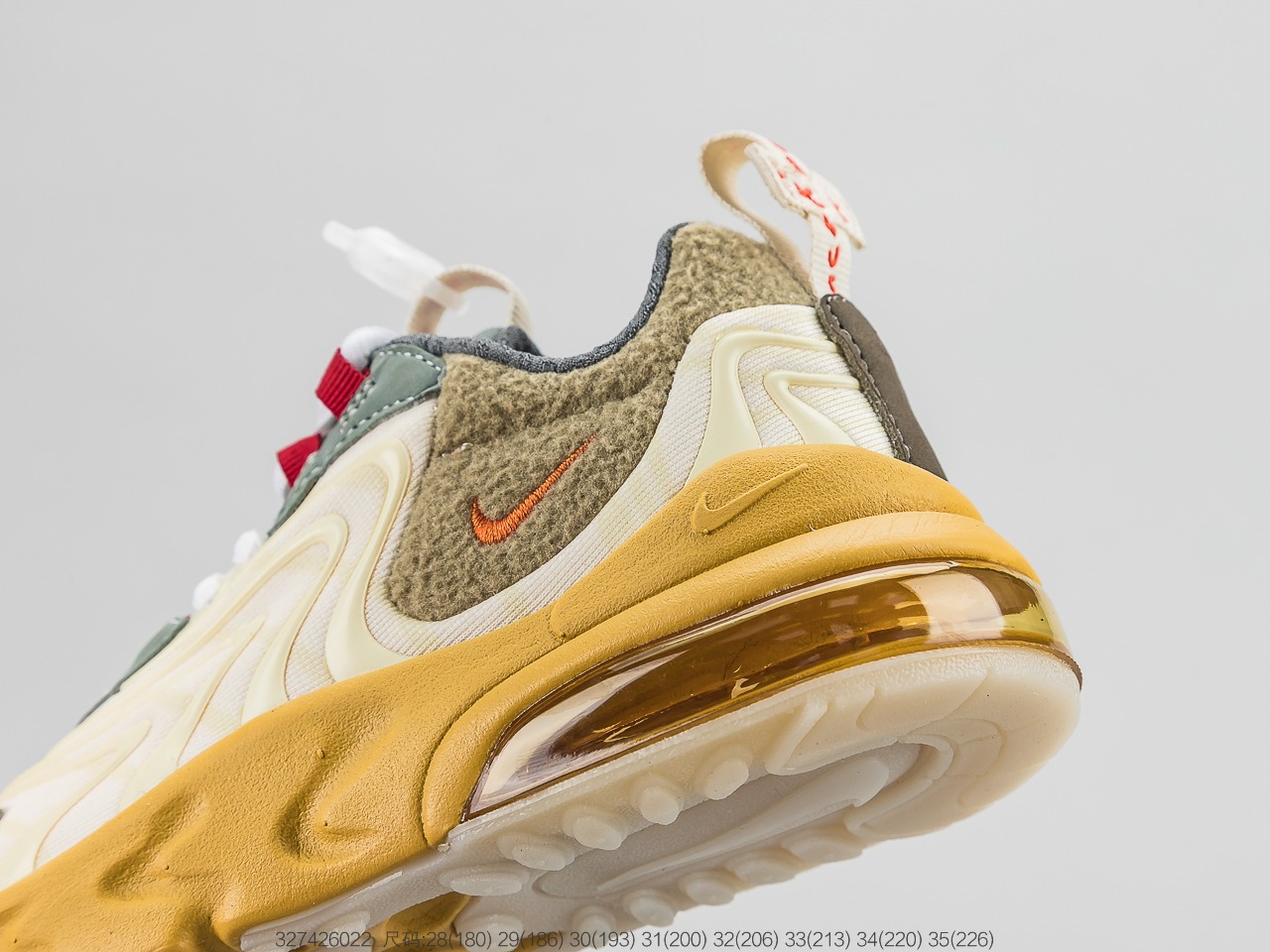 120童鞋 耐克Nike Air Max 270 React 气垫慢跑童鞋原盒配置