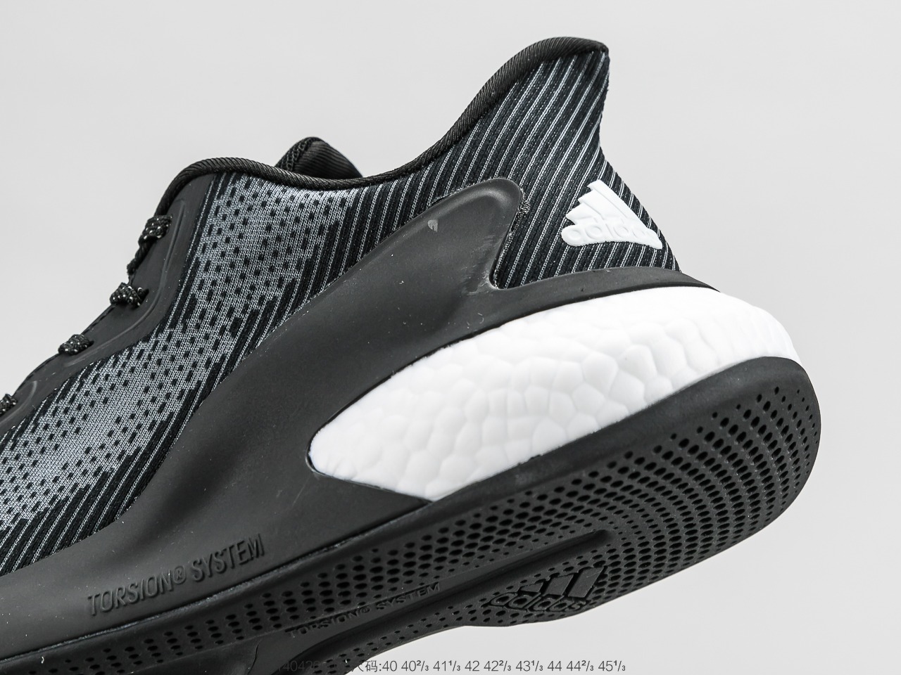 160 阿迪达斯 EG0528 AlphaBounce Beyond m 阿尔法 网面休闲跑步鞋