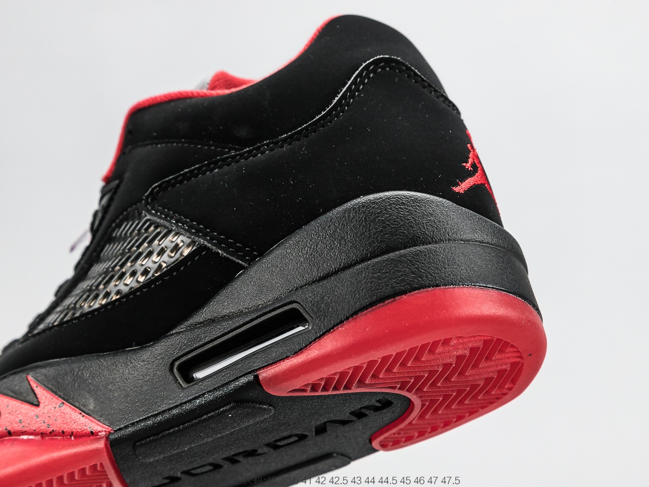300 乔丹Air Jordan 5 Low “Alternate 90” 黑红配色  819171-001