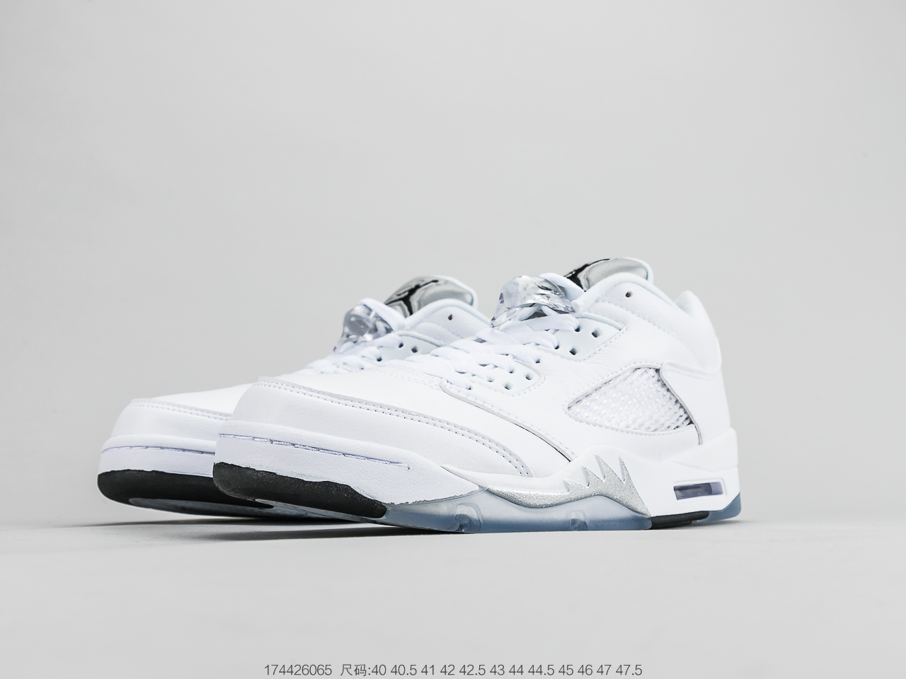 300 乔丹Air Jordan 5 Low GS “WhiteSilver” 乔5低帮白银  819172-122