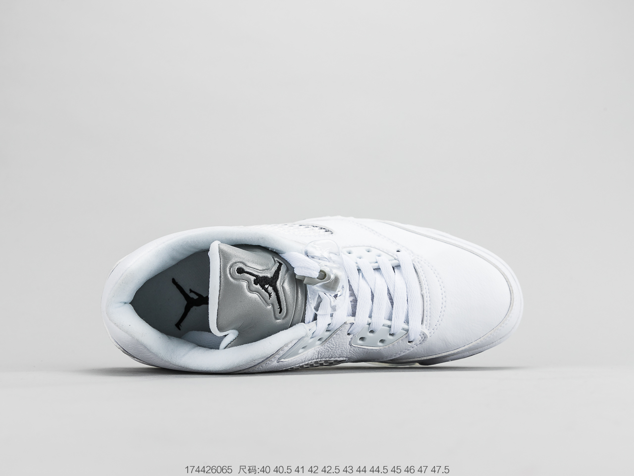300 乔丹Air Jordan 5 Low GS “WhiteSilver” 乔5低帮白银  819172-122