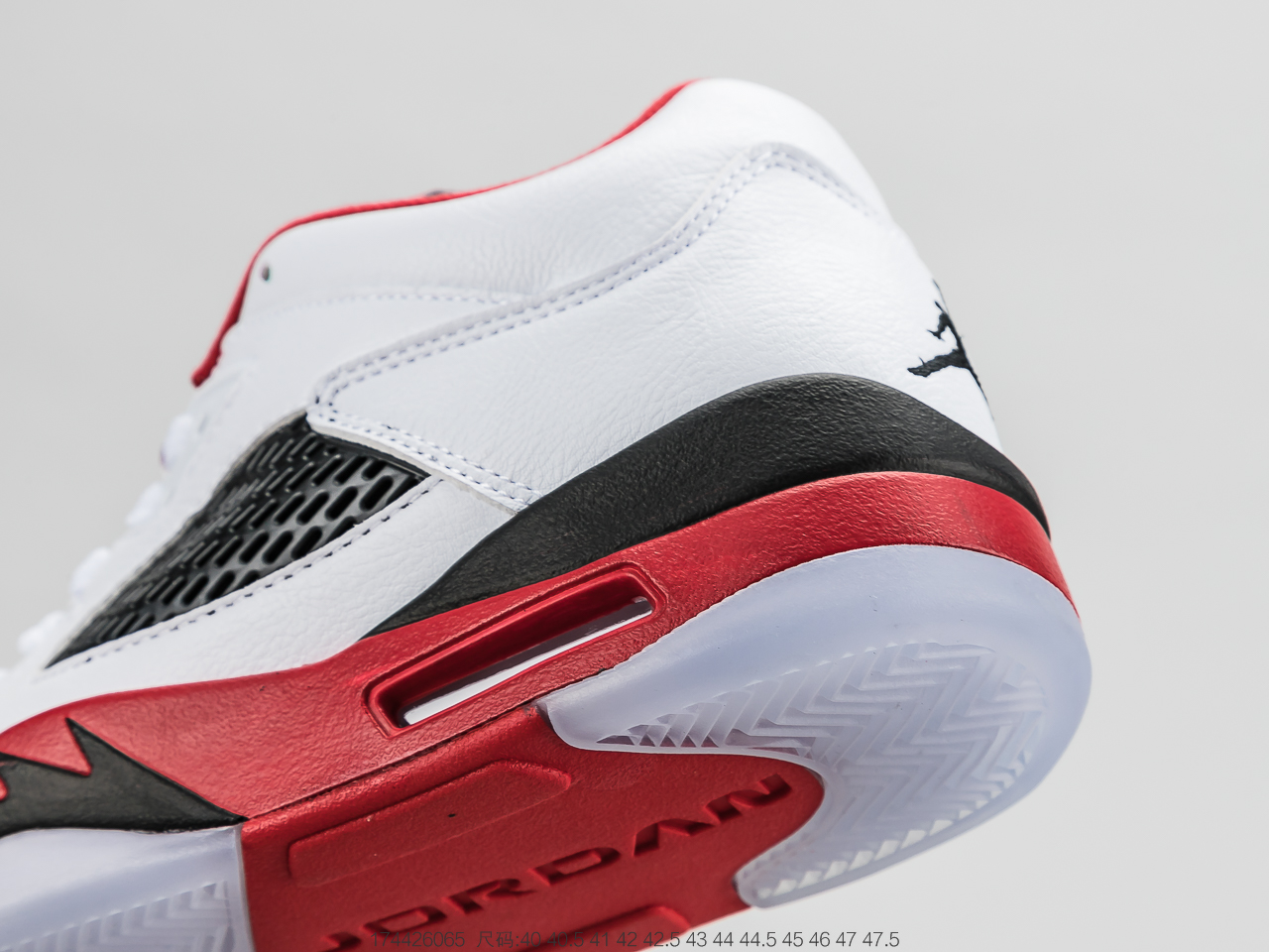 300 乔丹Air Jordan 5 Low GS “WhiteSilver” 乔5低帮白银