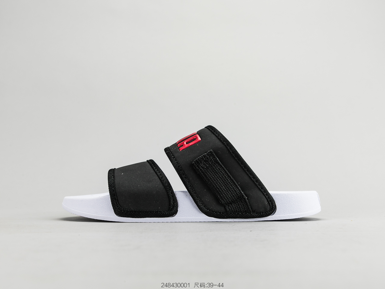 60 Puma彪马 Leadcat YLM Lite休闲沙 滩凉鞋拖鞋