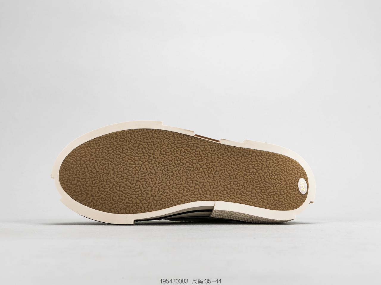 200 吴建豪个人新锐品牌XVESSEL by Vanness Peace by Piece重工解构厚底软木百搭增高帆布板鞋-莆田鞋,莆田鞋货源,高仿鞋,高仿鞋货源,安福档口,莆田高仿鞋,莆田鞋批发,高仿鞋批发,莆田高仿运动鞋,高仿运动鞋,莆田运动鞋 200 吴建豪个人新锐品牌XVESSEL by Vanness Peace by Piece重工解构厚底软木百搭增高帆布板鞋