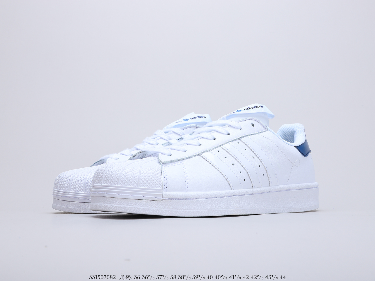 150 Adidas Superstar 三叶草贝壳头 货号：FW2083