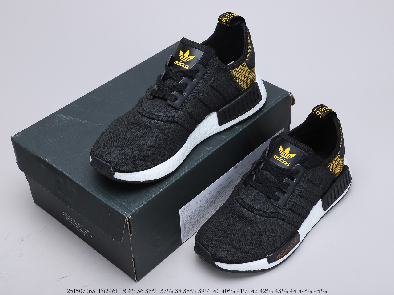 190公司级真爆 NMD 黑粉色 撞色 拼色 作为 adidas 曾经的杀手锏系列货号：FU2461