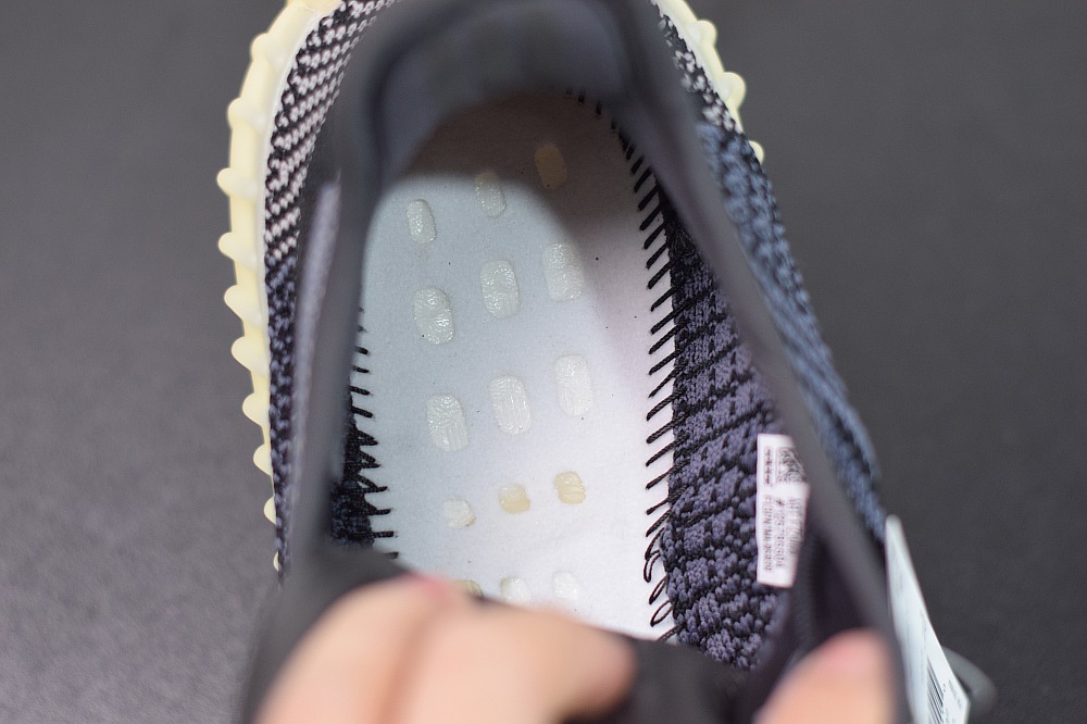 X00Z6 顶级LW YEEZY BOOST 350 V2 奥利奥 百搭轻便爆米花中底休闲运动慢跑鞋 货号FZ5000