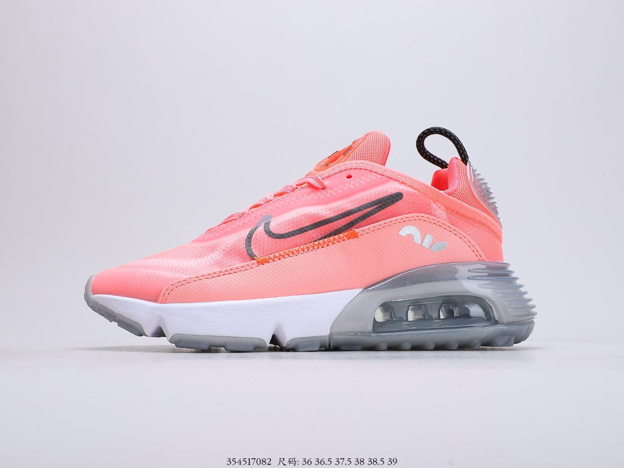 150 耐克Air Max 90 诞生三十周年 Nike Air Max 2090 系列。以半透明蝉翼材质构成鞋身