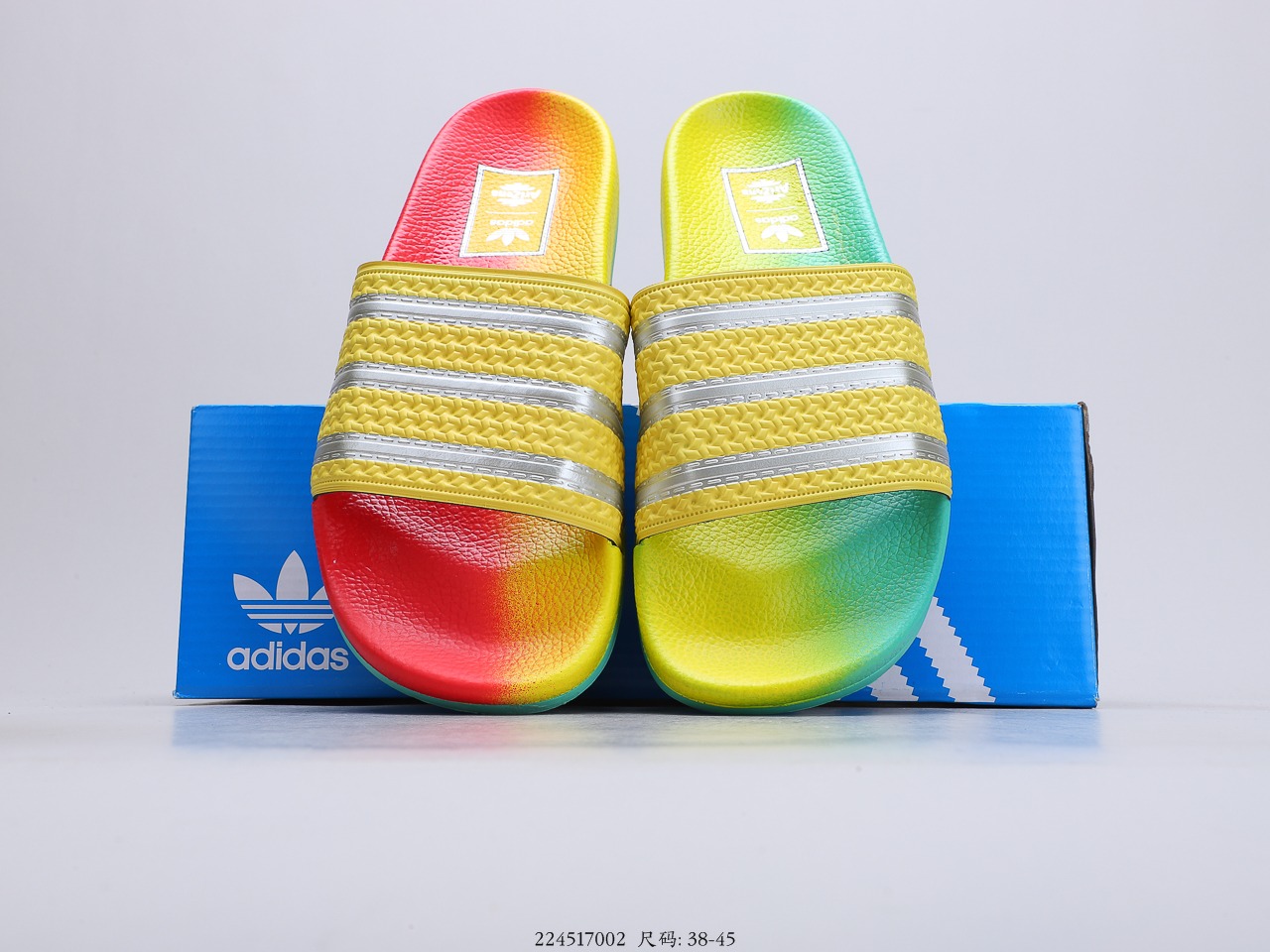 110 阿迪达斯Adidas Original Adilette 条纹系列个性涂鸦拖鞋