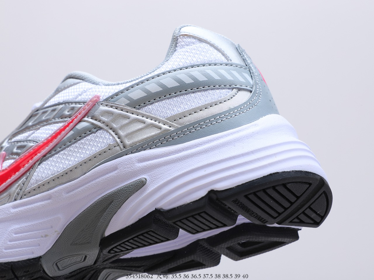 140 耐克 老爹鞋 灰红白色 Nike INITIATOR 耐克复古运动休闲鞋老爹跑步鞋  货号：394053