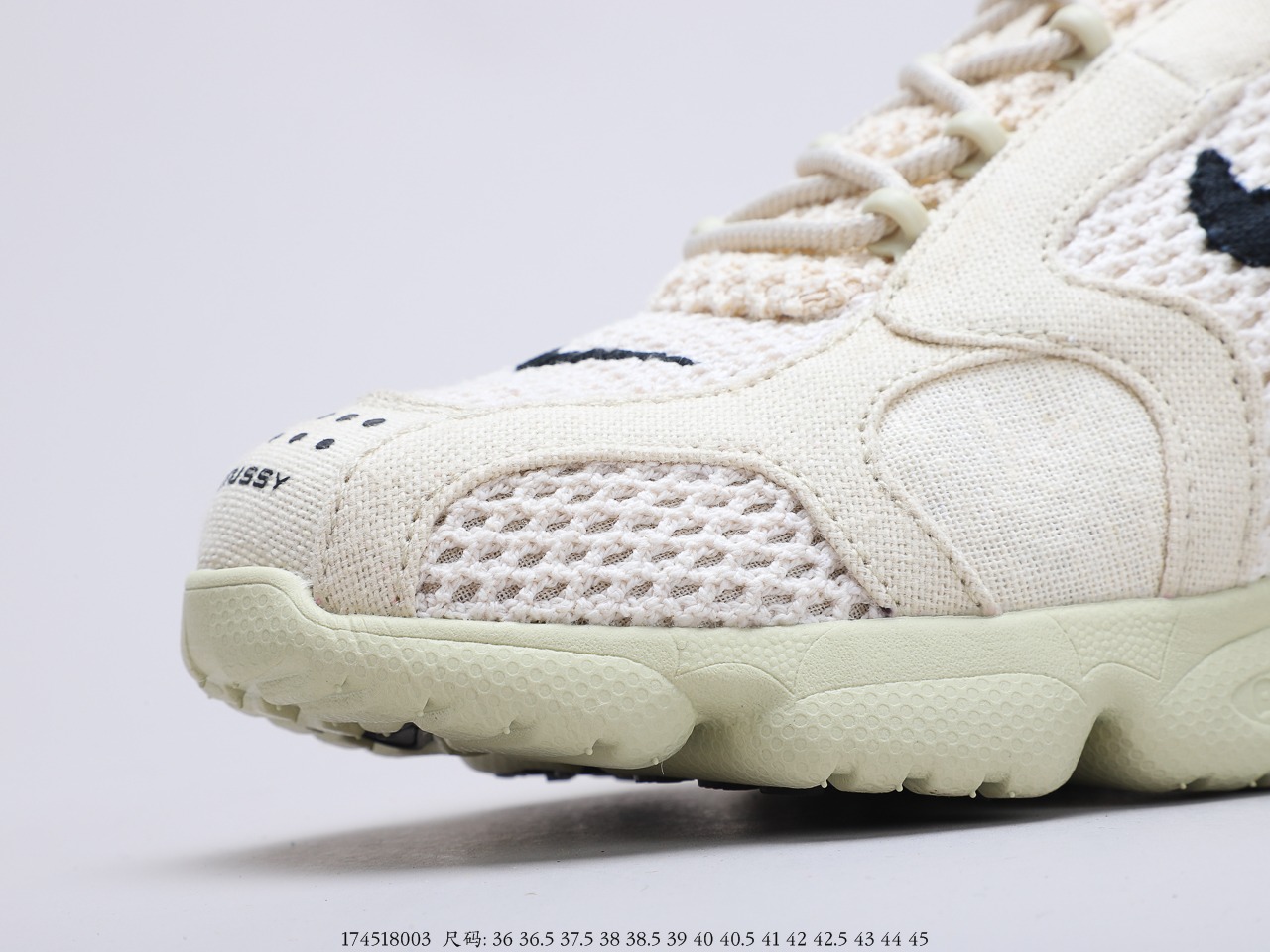 160耐克 美国元祖街头潮牌Stussy x Nike Air Zoom Spiridon Caged 2斯皮里东牢笼2代系列复古休闲运动慢跑鞋货号：CU1854-200