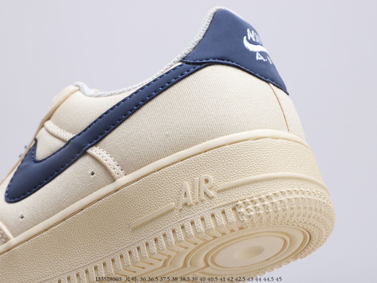 160 耐克 Nike Air Force 1 Low “米白深蓝”3M变色龙满天星” 空军一号低帮百搭休闲运动板鞋 315122-109