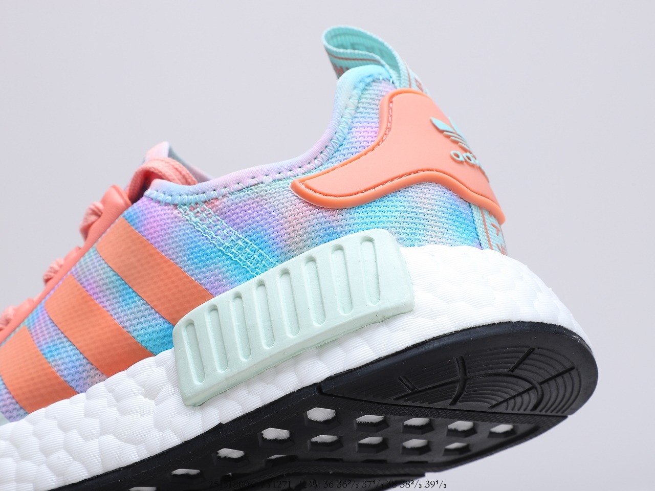 210公司级巴斯夫 阿迪达斯 Adidas Boost NMD R1“七彩珊瑚粉” 针织面街头风经典百搭跑步鞋 货号:FY1271-莆田鞋,莆田鞋货源,高仿鞋,高仿鞋货源,安福档口,莆田高仿鞋,莆田鞋批发,高仿鞋批发,莆田高仿运动鞋,高仿运动鞋,莆田运动鞋 210公司级巴斯夫 阿迪达斯 Adidas Boost NMD R1“七彩珊瑚粉” 针织面街头风经典百搭跑步鞋 货号:FY1271