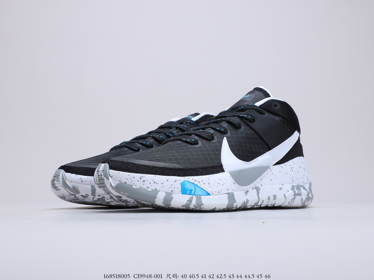 260 杜兰特最新战靴 Nike KD 13 黑白色调主打搭配浸入中底的巨型 Swoosh 货号：CI9948-001