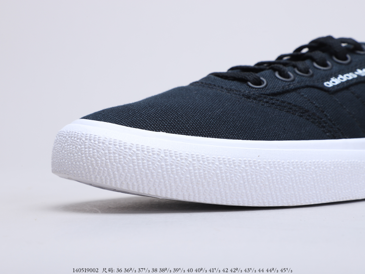 110 阿迪达斯Adidas PRIDE Nizza 板鞋 情侣款 鞋帆布鞋经典校园板鞋  货号DB3108