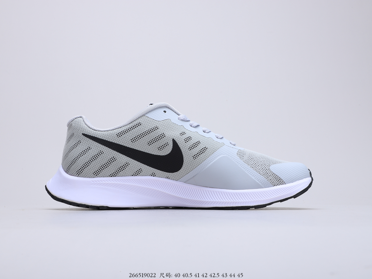 120 耐克 Nike RiVAL FLY 11 男子透气运动跑鞋 货号： CD1930