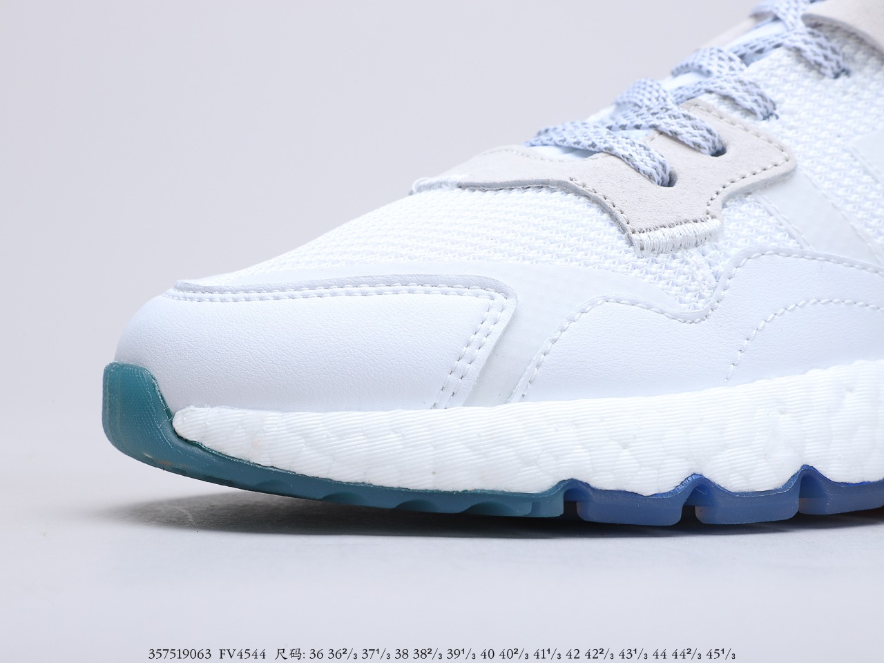 190阿迪达斯 Adidas Nite Jogger 2019 Boost 联名夜行者复古跑鞋 极具复古风格鞋头及鞋跟点缀3M反光货号：FV4544