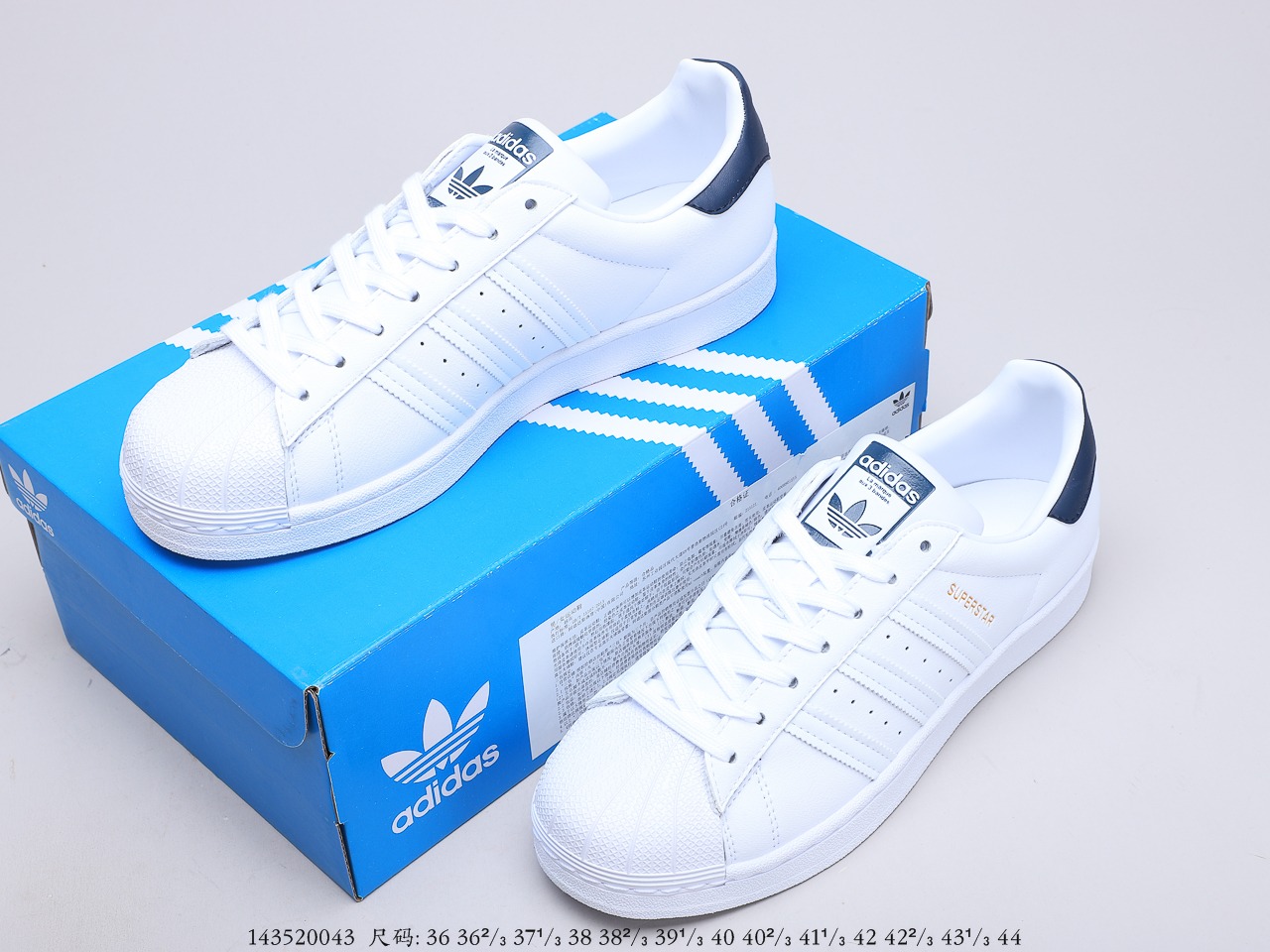 180  阿迪达斯adidas三叶草 Originals Superstar 贝壳头经典百搭休闲运动板鞋 货号： FX4280