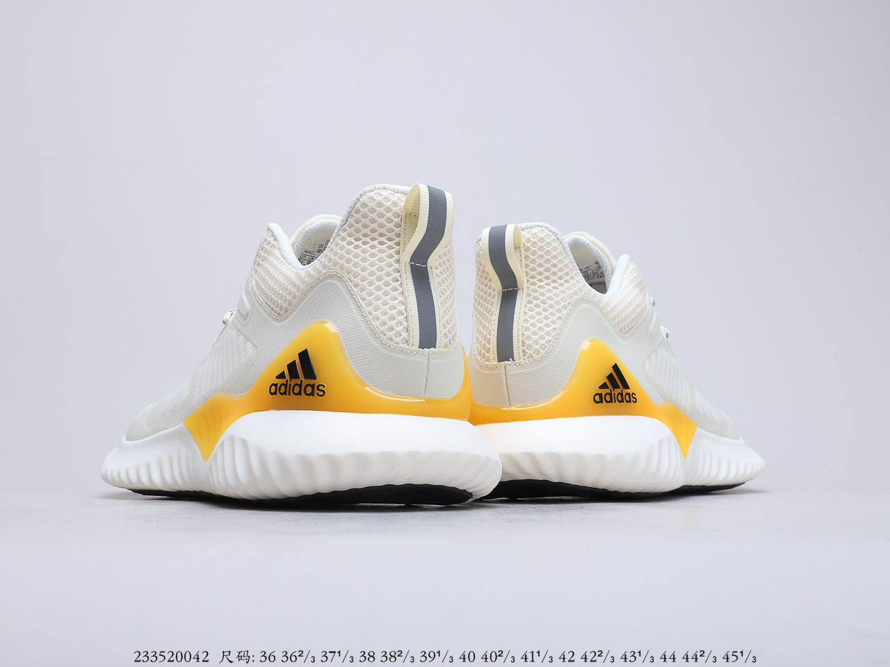 130 阿迪达斯Adidas AlphaBounce Beyond W 阿尔三法代 Bouncetm中底与Forged Mesh 外加牌马大底 货号：B43615