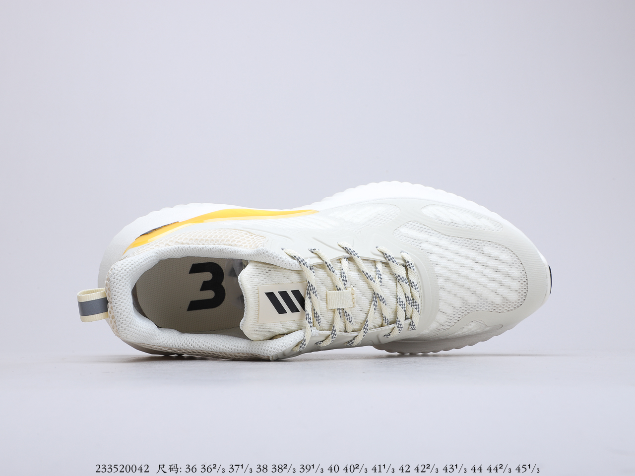 130 阿迪达斯Adidas AlphaBounce Beyond W 阿尔三法代 Bouncetm中底与Forged Mesh 外加牌马大底 货号：B43615