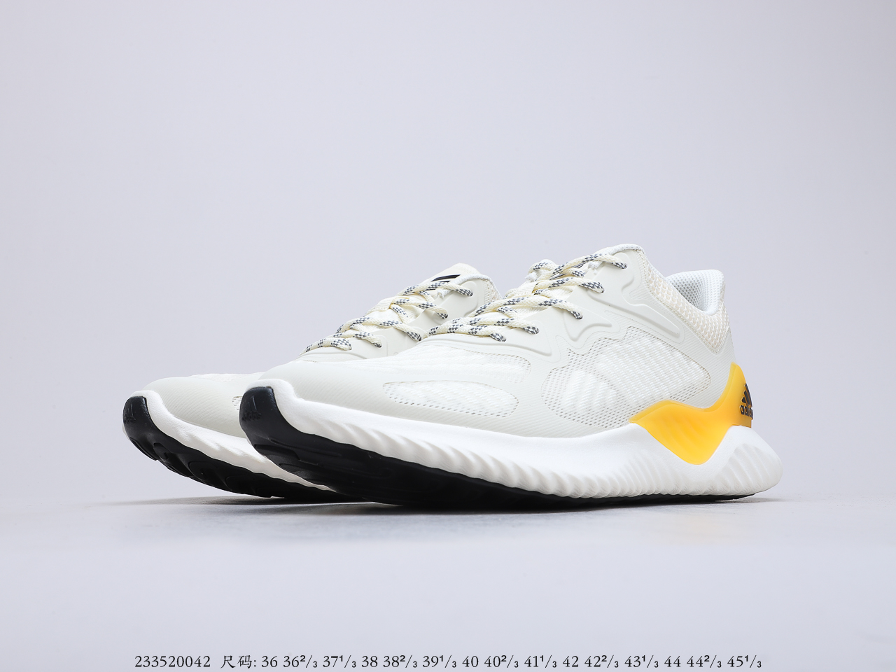 130 阿迪达斯Adidas AlphaBounce Beyond W 阿尔三法代 Bouncetm中底与Forged Mesh 外加牌马大底 货号：B43615