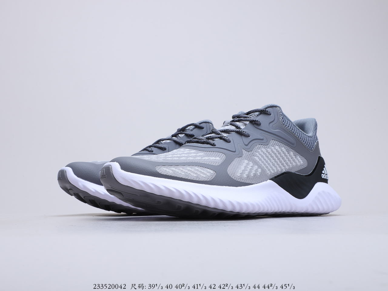 130 阿迪达斯Adidas AlphaBounce Beyond W 阿尔三法代 Bouncetm中底与Forged Mesh 货号：B43685
