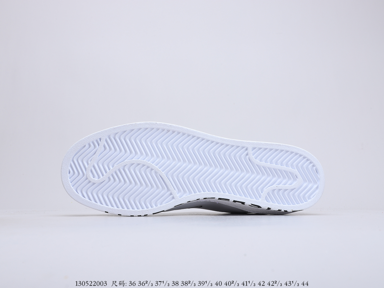 160 三叶草 Adidas Superstar 黑红刺绣 贝壳头经典百搭休闲运动板鞋 货号FW6384